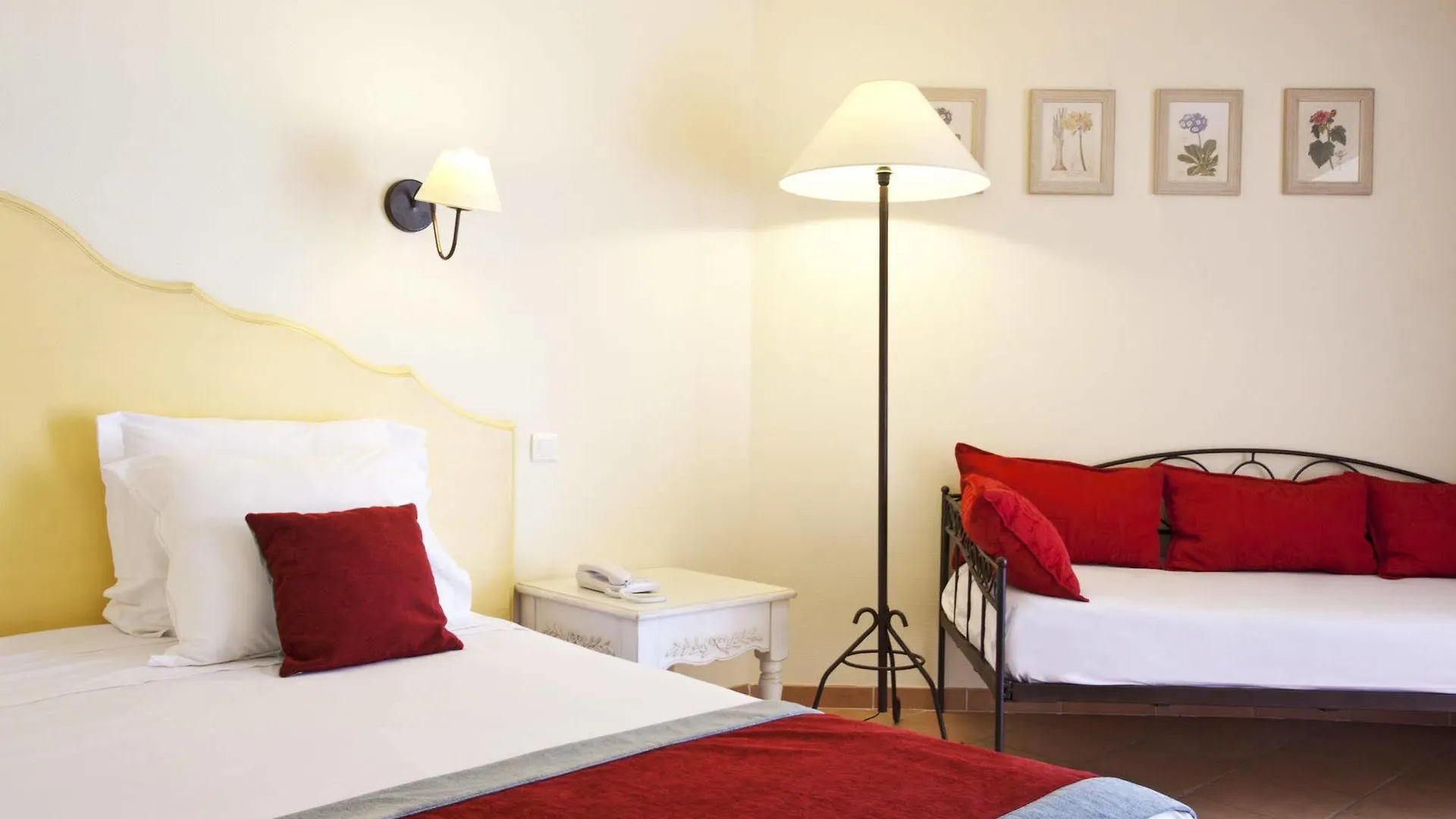Golden Tulip Avignon Le Paradou Frankrig